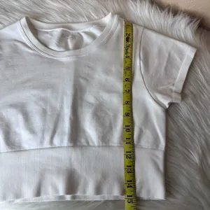 OFFLINE By Aerie Sidewalk Seamless Cropped T-Shirt Size Medium thumbnail 8