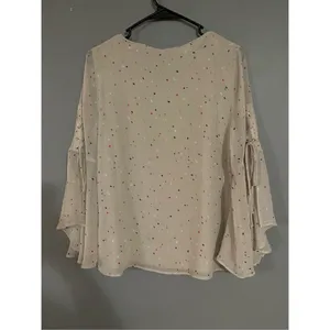 Apt 9 3/4th Bell Sleeve Polka Dot Top Size Small thumbnail 2