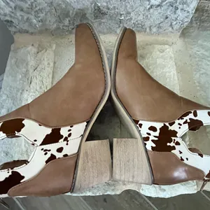 Natural Reflections Ankle Booties Size 10 thumbnail 1