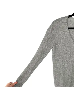 Theory Adrianna RL 100% Cashmere V-Neck Sweater Gray Size Small Quiet Luxury thumbnail 4