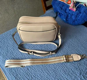 Pink Lily crossbody purse thumbnail 1