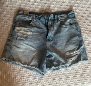 American Eagle Mom Shorts thumbnail 1