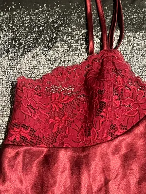 Womens large Darjeeling vibrant ruby red satin slip nightgown. thumbnail 4