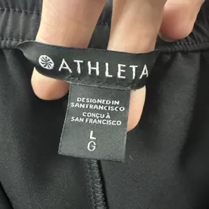 Athleta‎ Promenade High Rise Cargo Pants Black Athleisure Women's Large x 30 thumbnail 4