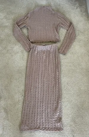 Matching Top And Skirt Set Rouched thumbnail 1