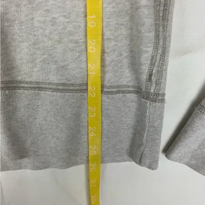 Hollister size medium Light Gray deep v V-Neck lightweight y2k sweatshirt thumbnail 8