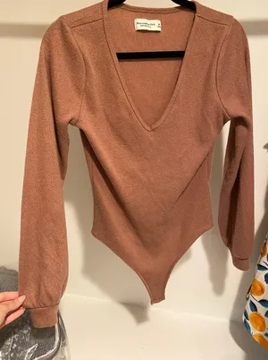 Abercrombie Body Suit Size M thumbnail 1