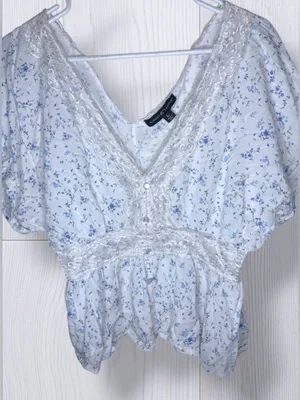 ALMOST FAMOUS Cottagecore Floral Flutter Sleeve Lace Crochet Empire Waist Blouse thumbnail 5