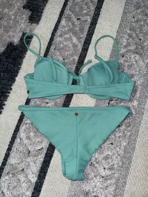 Roxy Bikini Set thumbnail 2