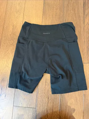 Danskin Black High-Rise 6” Bike Shorts with Side Pockets Size Small - C27-173 thumbnail 5