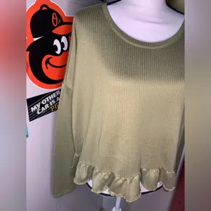 Lauren Conrad Intimates Green Ruffle Top thumbnail 3
