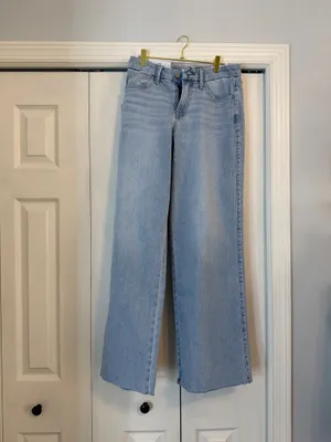 NWT Vici Collection Stretch Straight Leg Jean thumbnail 3
