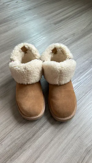 UGG Boots Women’s thumbnail 5