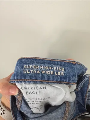 American Eagle Ultra Wide Leg Jeans Women’s Size 4 Short Blue High Rise Denim thumbnail 4
