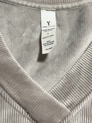 Yogalicious Dreamy Rib V-Neck Long Sleeve Top – Size L thumbnail 3