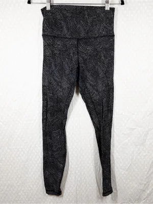 Lululemon Black White Free Spirit Align High Rise Leggings thumbnail 2
