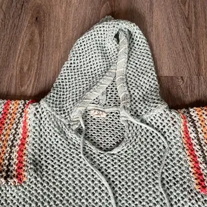 POL Cable Knit Pull Over/Beach Cover Up Size Small thumbnail 8