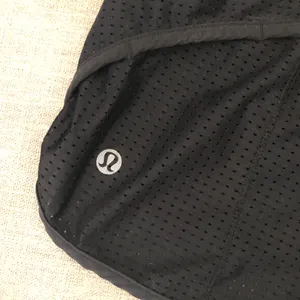 Lululemon Perforated Mesh Look Speed Shorts Athletic Running Black 4 Small thumbnail 4