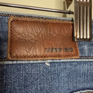 Lands’ End Denim Jeans Women’s Size 16 Inseam 31” Rise 11” thumbnail 4