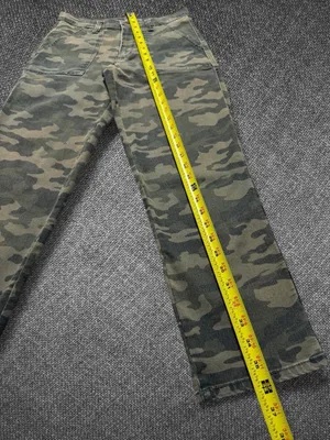 Universal Thread High Rise Straight Camo Pants Women’s Size 2/26 thumbnail 7