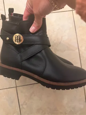 Tommy Hilfiger Women’s Chukka Boots with Signature Heel Tab thumbnail 2