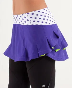 Lululemon Presta Skirt Bruised Berry / High Noon Dot White / Bruised Berry sz 2 thumbnail 1