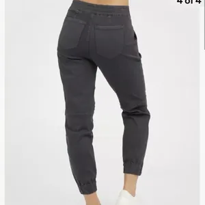 Spanx Stretch Twill Cargo Pull On Ankle Zip Jogger Gray- Size XS thumbnail 2