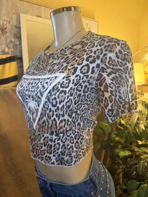 GUESS Beach Leopard Print Logo Crop Top Shirt Size XS thumbnail 7