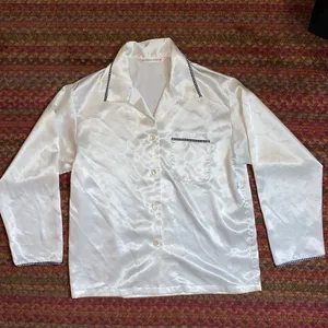 Vtg Victorias Secret White Satin Pajama Top thumbnail 5