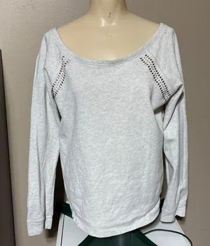 Victoria’s secret’s oversized sweatshirt​​​ thumbnail 1