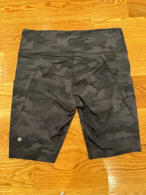 Lululemon Fast and Free Short 10” in Camo Deep Coal Multi Size 12 thumbnail 6