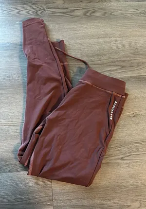 Alphalete brown pants  thumbnail 1