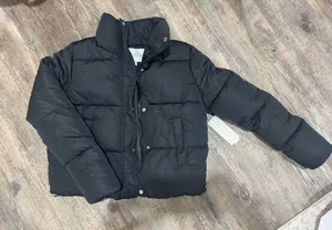 Black puffer thumbnail 1