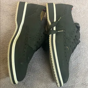 Tommy Hilfiger Black Brogue Sneakers thumbnail 3