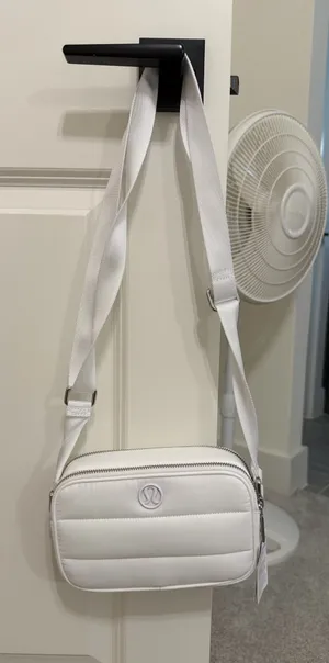 Lululemon purse  thumbnail 1