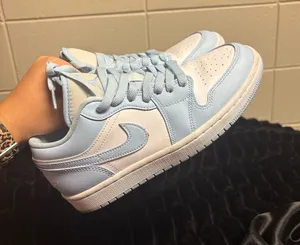 Nike Dunk Women’s thumbnail 1