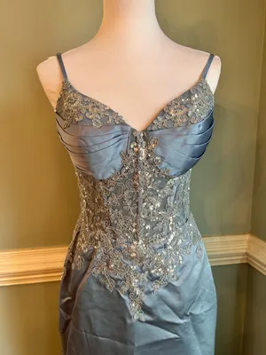 Elegant Light Blue Beaded Evening Gown Size 6 thumbnail 2