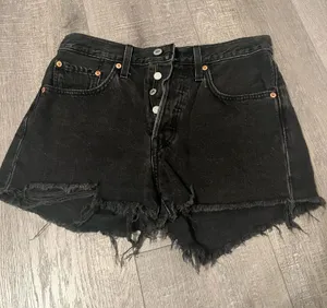 Levi’s Black Shorts 501 thumbnail 1