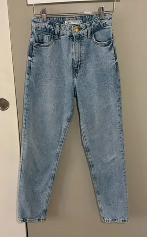 Zara High Rise Straight Leg Light Wash Mom Jeans thumbnail 1