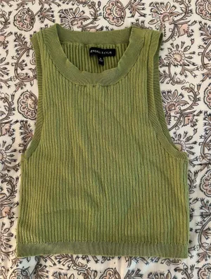 Kendall + Kylie Tank thumbnail 1