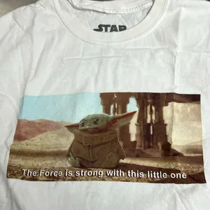 Star Wars Baby Yoda The Force Is Strong With This Little One Crop Top M/L -VGUC thumbnail 3