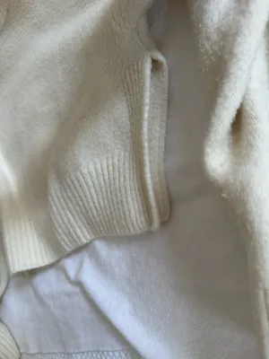 ZARA Cropped Sweater thumbnail 4