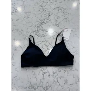 NWT Quince Black Italian V-Neck Bikini Top Size Medium thumbnail 3