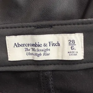 Abercrombie & Fitch 90s Straight Ultra High Rise Faux Leather Pants Black Size 6 thumbnail 6