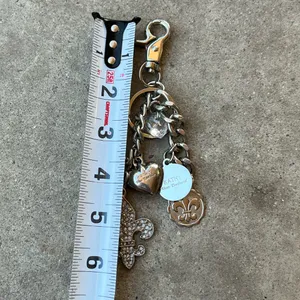 Kathy Van Zeeland Vintage Floating Hearts Keyring/Purse Charm Silver Tone thumbnail 7