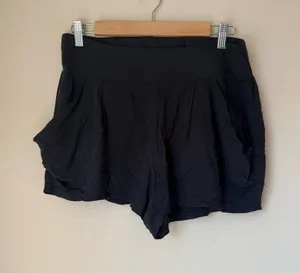 Free People Baggy Pull On Shorts Size Small thumbnail 1