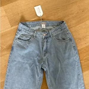 Outcast Clothing - Straight Leg Jeans in Blue thumbnail 2