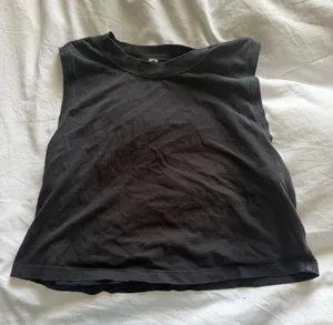 Lululemon Black Cropped T-Shirt thumbnail 1