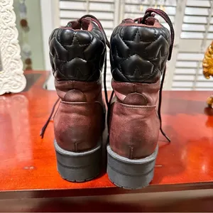 Mia Mackenzie Burgundy Quilted‑Star Combat Boots – Size 8.5 (NWT‑No Tags) thumbnail 7