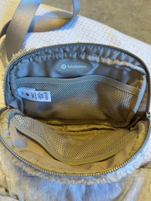 Lululemon Belt Bag thumbnail 4